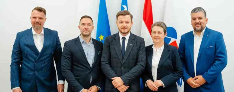 Dubravko Šimić, Darijo Pandžić, prof. dr. sc. Marko Odak, prof. dr. sc. Anela Čolak i Davor Vidačak - SUM postaje ključni akademski partner MoBizz konferencije