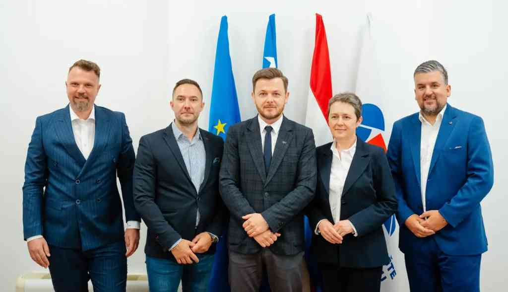 Dubravko Šimić, Darijo Pandžić, prof. dr. sc. Marko Odak, prof. dr. sc. Anela Čolak i Davor Vidačak - SUM postaje ključni akademski partner MoBizz konferencije